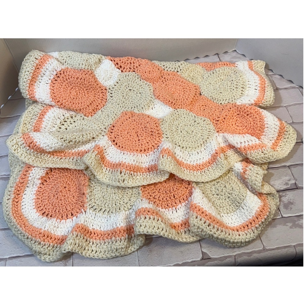 Vintage Style Handmade Crochet Baby Blanket Peach Cream White Circle Medallion